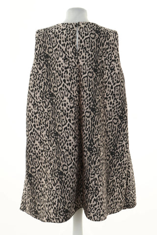 Šaty s leopardím vzorom